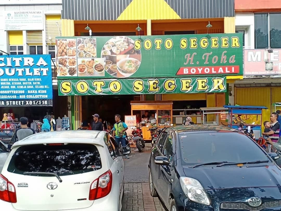 Kegiatan Outlet Soto Segeer H. Toha 4